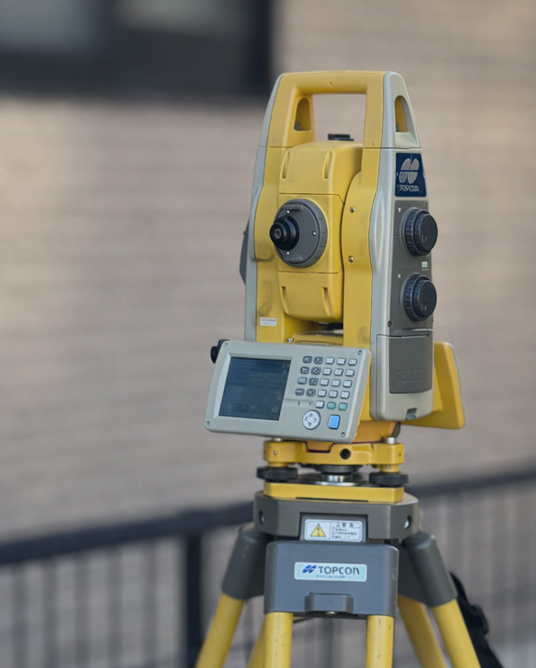 測量や土地調査に使用されるドローン