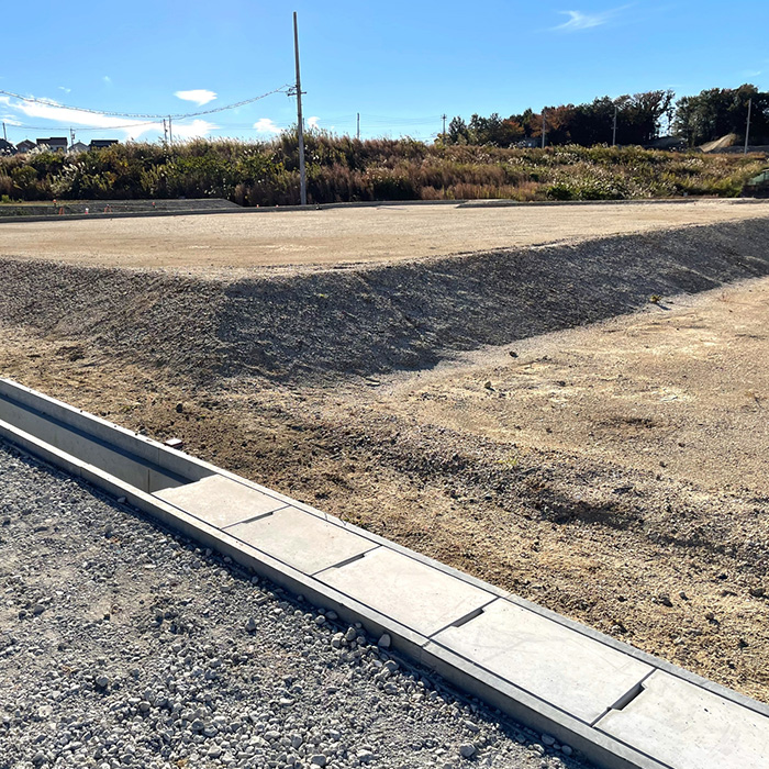 土地分筆登記に伴う境界ブロックと区画整理された敷地