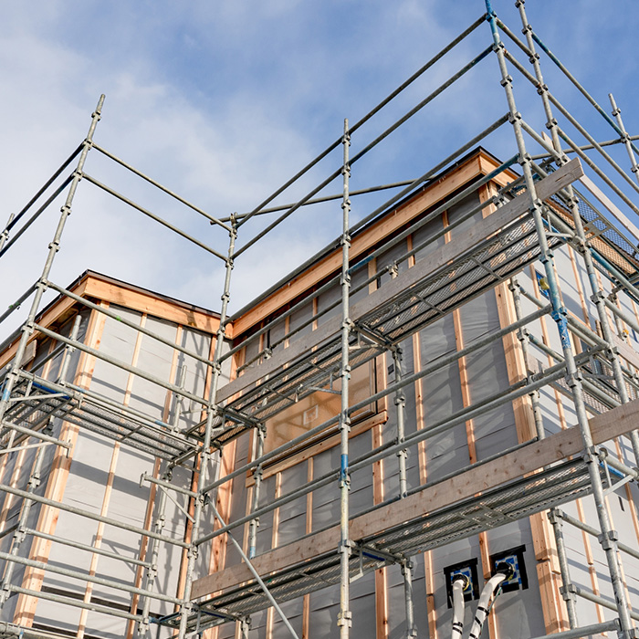 増築・改築に伴う建物表示変更登記と建築工事現場